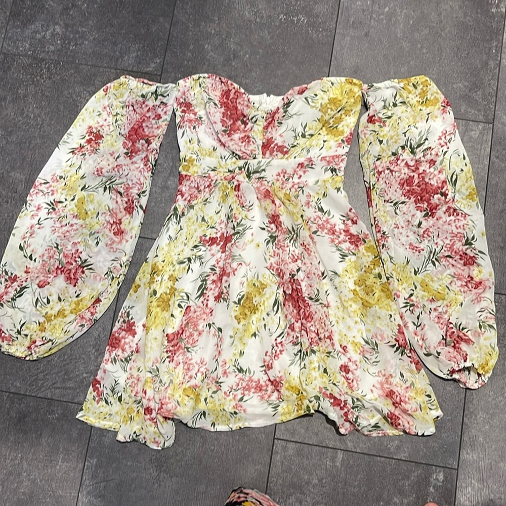 PrettyLittleThing, size 0, off shoulder top
